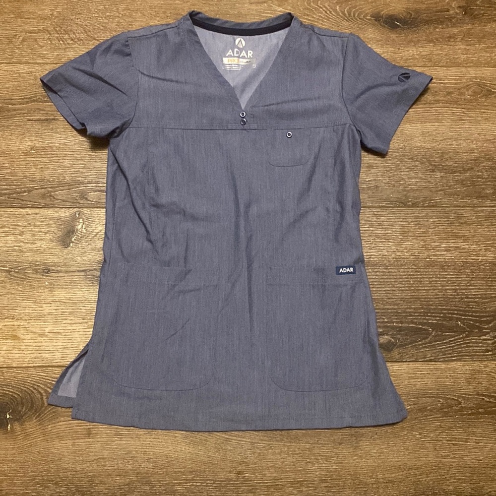 ADAR scrub top XXS‎